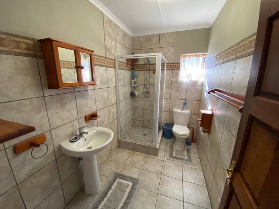 8 Bedroom Property for Sale in Grimbeeck Park North West